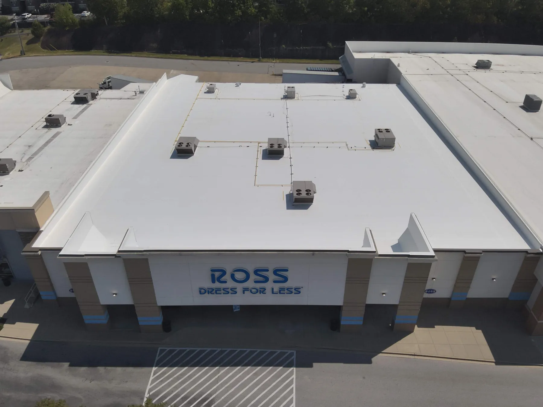 Ross Dress for Less store with a new Carlisle SynTec TPO roof installed by Three Stone